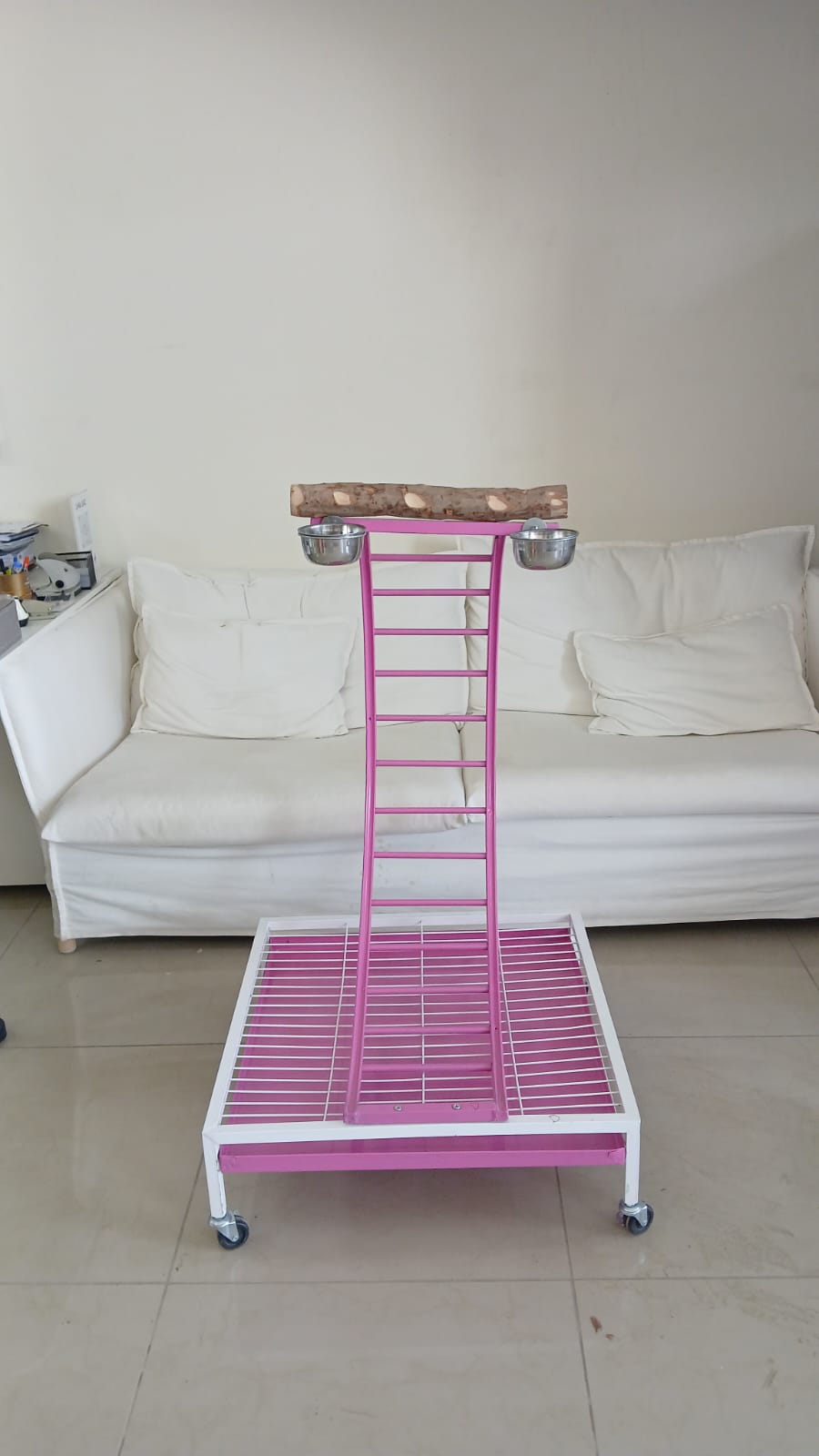 Half-Circle Ladder Steel Bird Stand Pink
